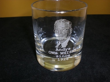 Whiskyglas 2 (Bitte hier klicken um dieses Bild in seiner vollen Größe zu betrachten)