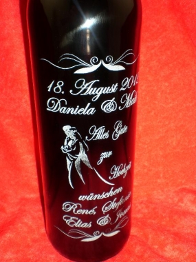 Gravur W Flasche 1 (Bitte hier klicken um dieses Bild in seiner vollen Größe zu betrachten)