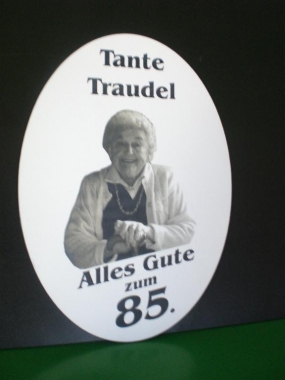 Gravur Tante Traudel (Bitte hier klicken um dieses Bild in seiner vollen Größe zu betrachten)