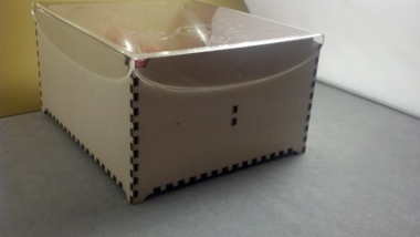 Weingläser Set in Holzbox 3 (Bitte hier klicken um dieses Bild in seiner vollen Größe zu betrachten)