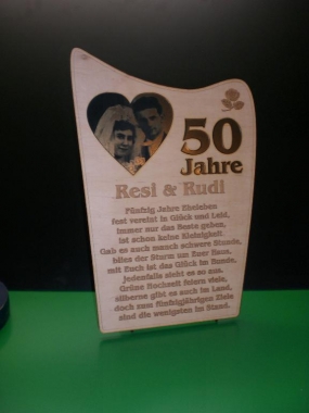 Gravur Standbild goldene Hochzeit (Bitte hier klicken um dieses Bild in seiner vollen Gr&ouml;&szlig;e zu betrachten)